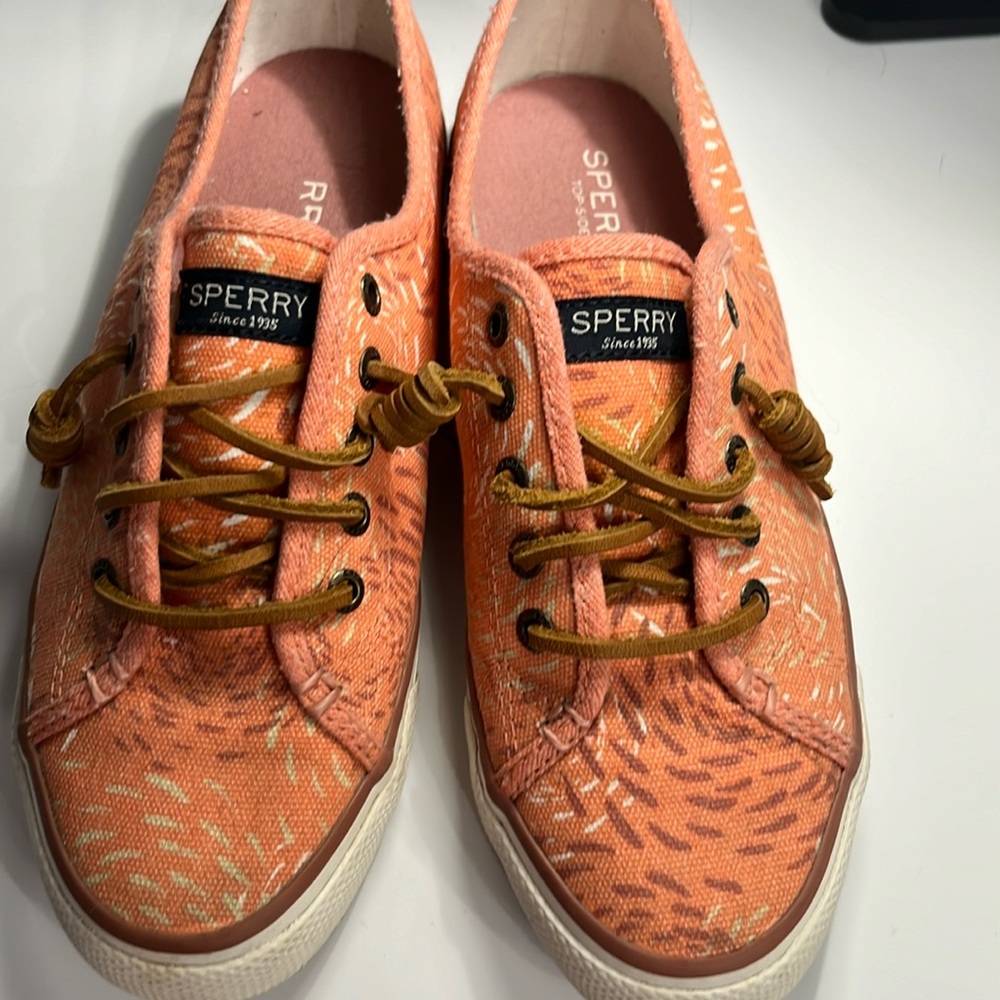 Women’s Sperry Top-Sider shoe size 6.5